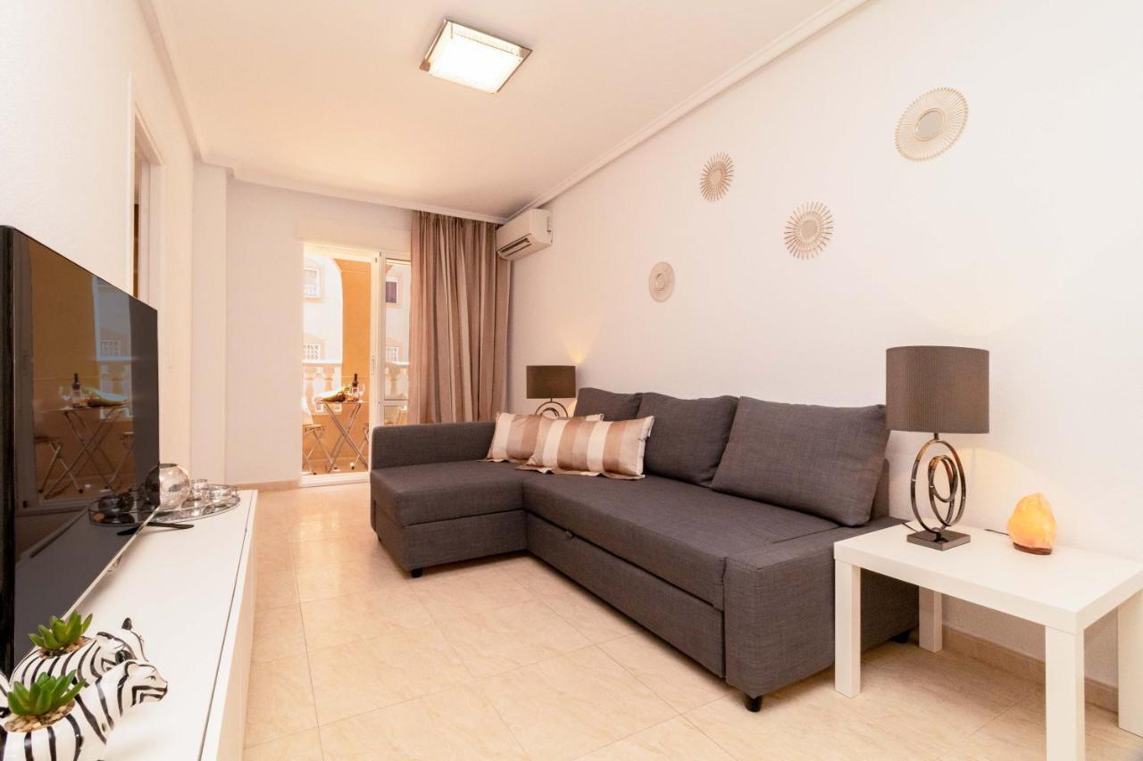 Apartamento Asta Apartment Torrevieja Exterior photo